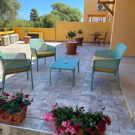 B&B Pettirosso San Teodoro  Εξωτερικό φωτογραφία