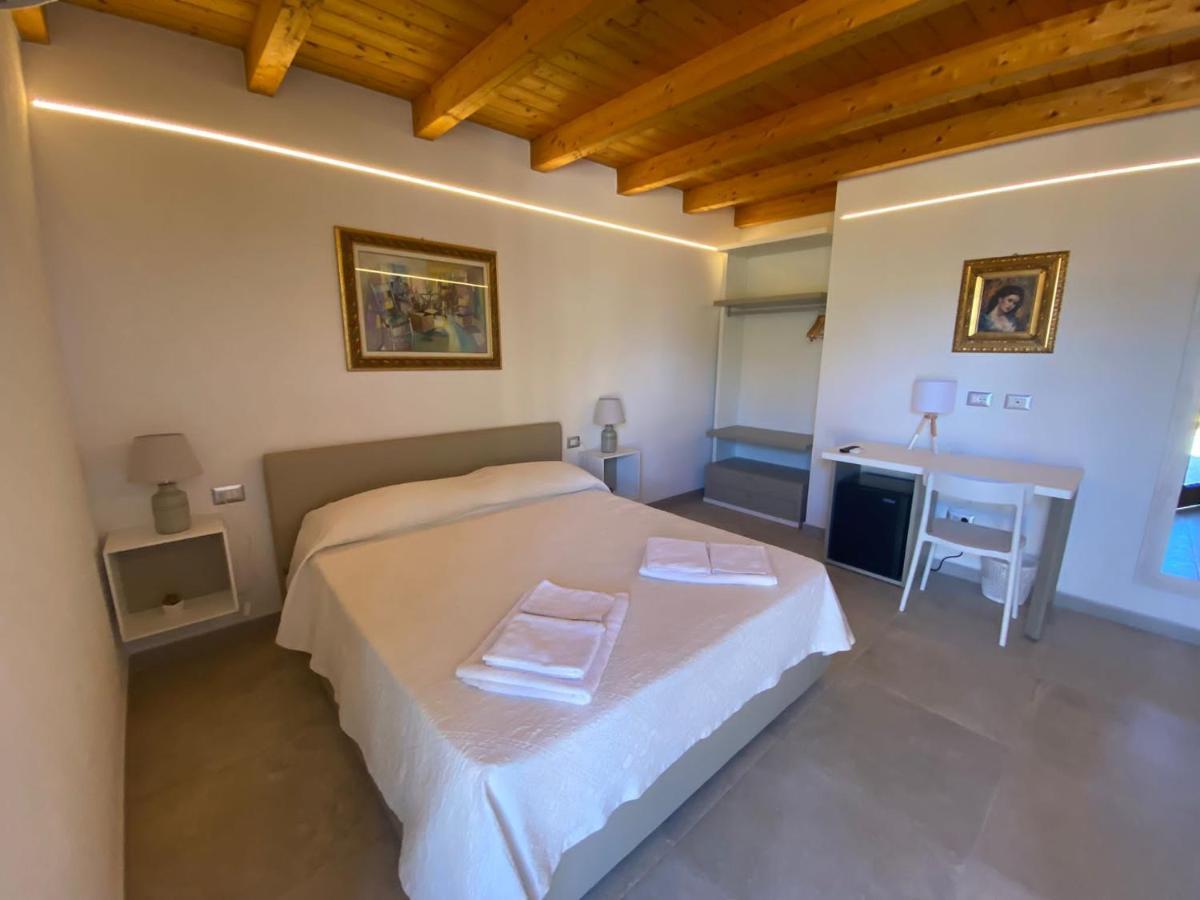 B&B Pettirosso San Teodoro  Εξωτερικό φωτογραφία