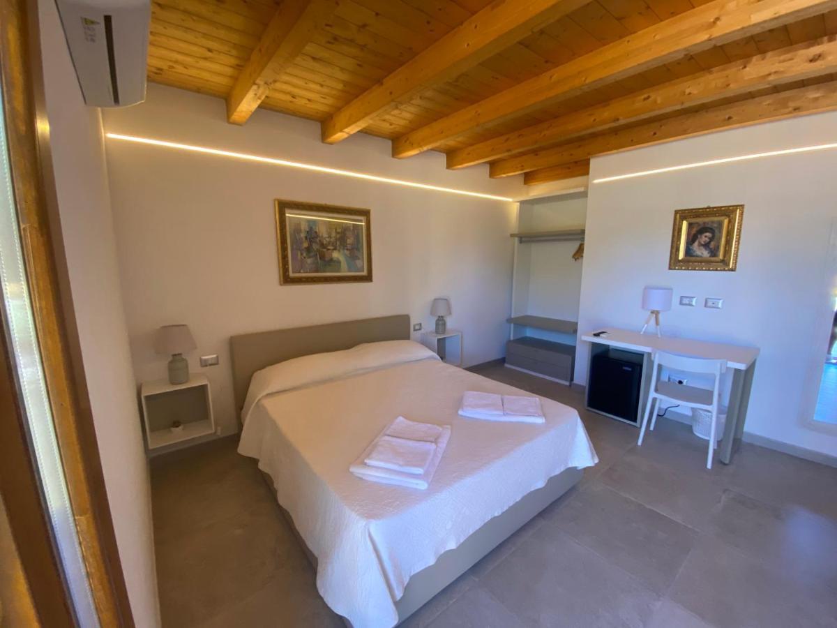 B&B Pettirosso San Teodoro  Εξωτερικό φωτογραφία