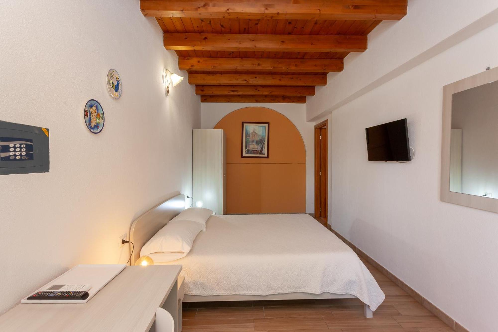 B&B Pettirosso San Teodoro  Εξωτερικό φωτογραφία