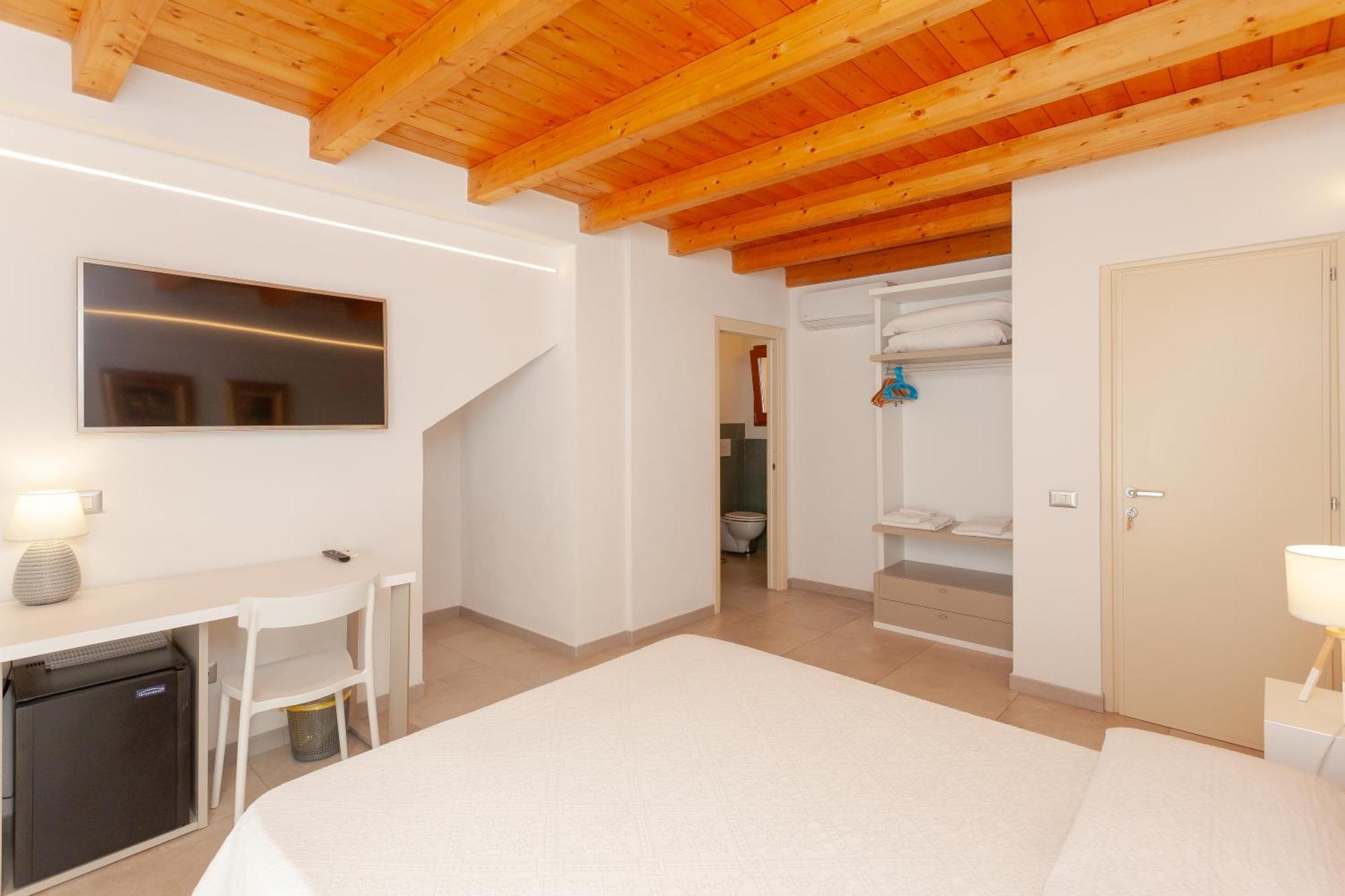B&B Pettirosso San Teodoro  Εξωτερικό φωτογραφία