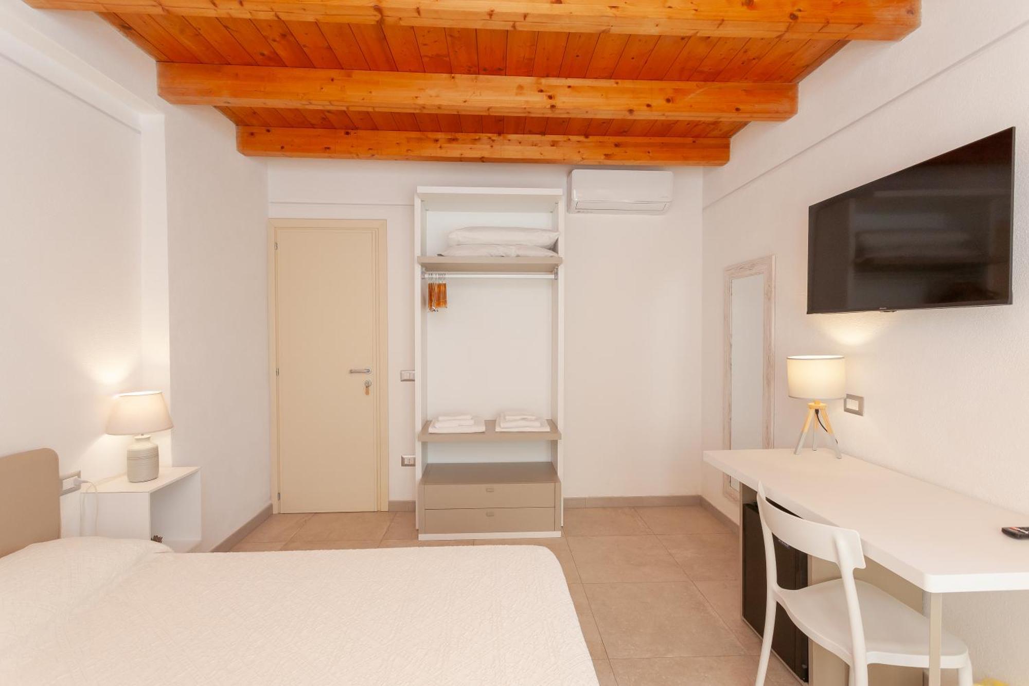 B&B Pettirosso San Teodoro  Εξωτερικό φωτογραφία