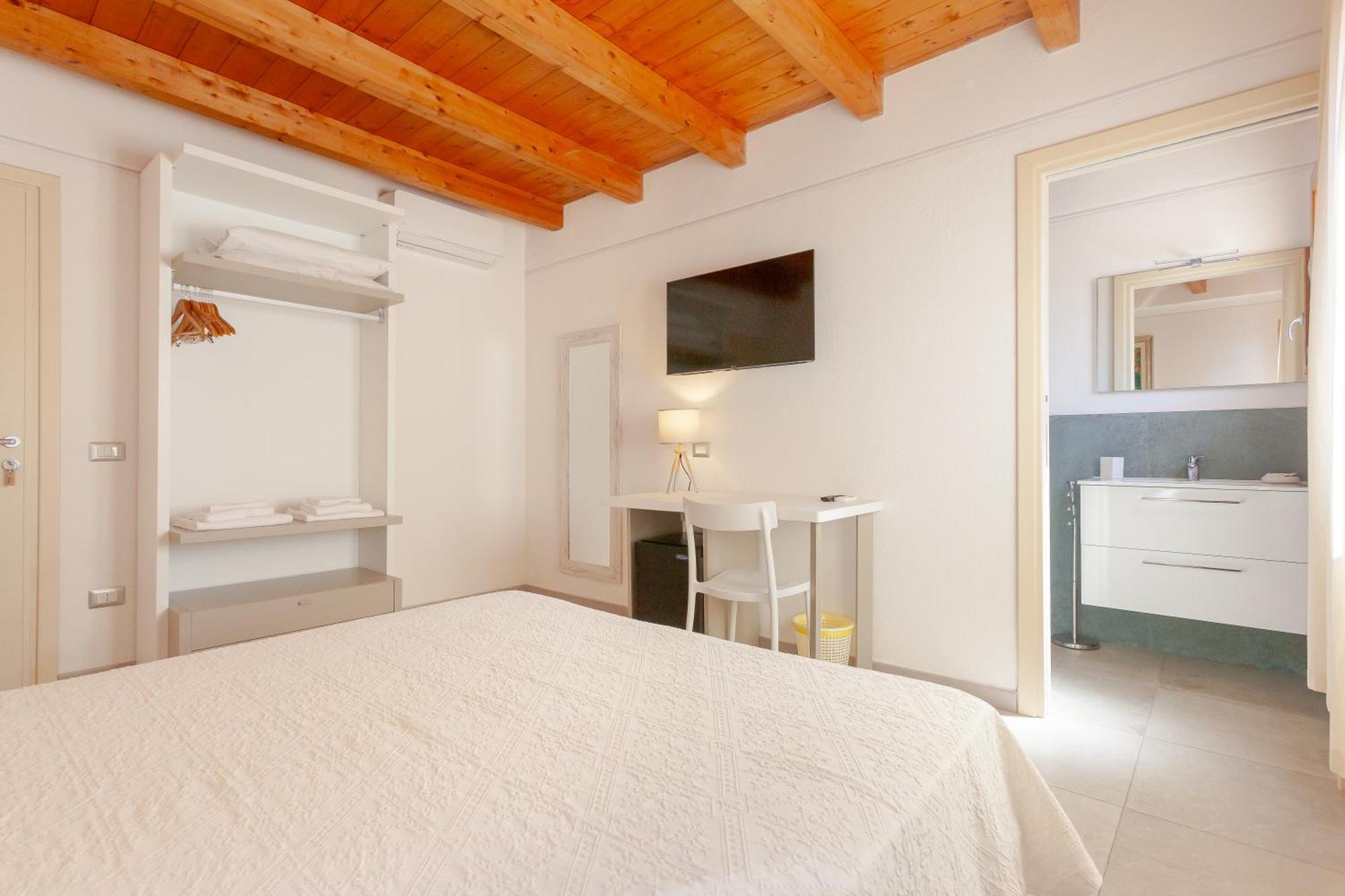 B&B Pettirosso San Teodoro  Εξωτερικό φωτογραφία