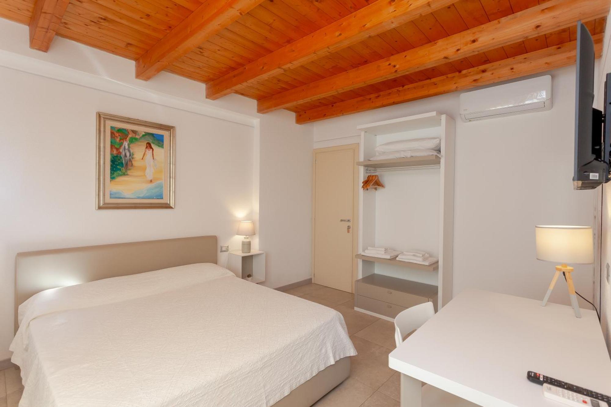B&B Pettirosso San Teodoro  Εξωτερικό φωτογραφία