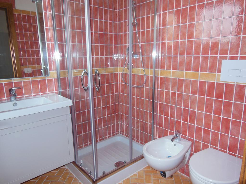 B&B Pettirosso San Teodoro  Δωμάτιο φωτογραφία