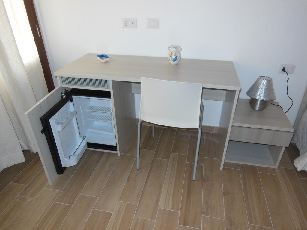B&B Pettirosso San Teodoro  Δωμάτιο φωτογραφία